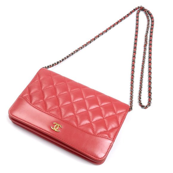 CHANEL Pink Shoulder Bag - Picture 1 of 8